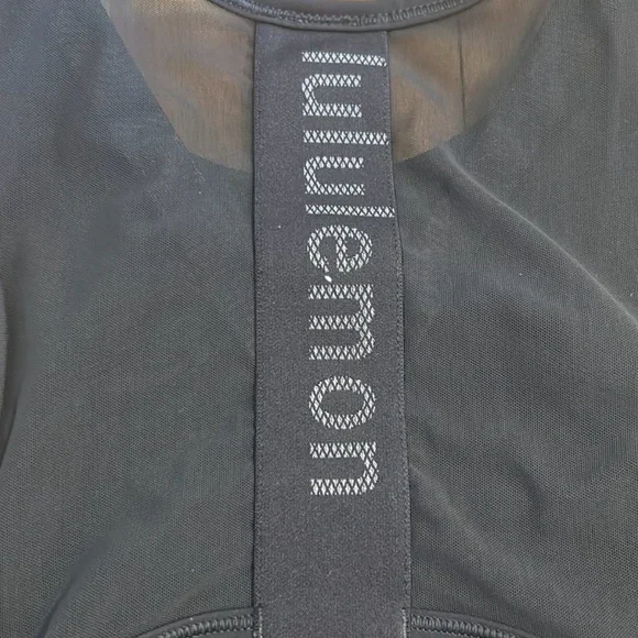 Lululemon Athletica Mesh-Back Training
Cropped Tank Top Sz 14 XL Graphite Gray - Picture 6 of 8